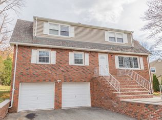 83 Henning Ter, Denville, NJ 07834