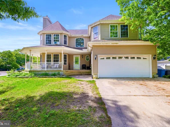 1001 Vessel Ln, Manahawkin, NJ 08050