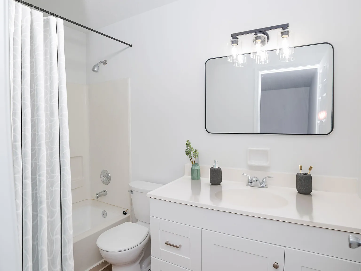 Belle Meadows Apartments — Photo 4