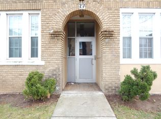 75 Oak St #6, New Britain, CT 06051
