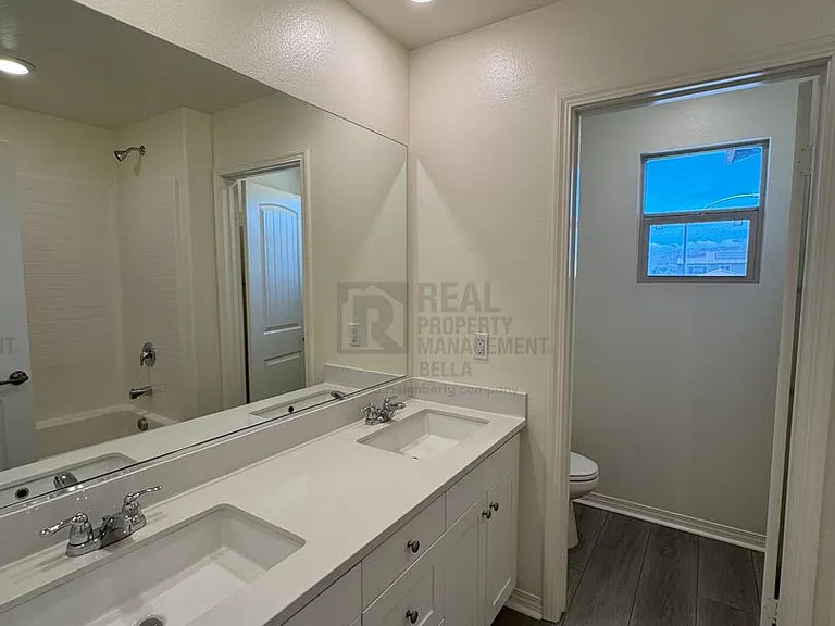 29261 Humboldt Ct — Photo 46