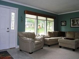 412 Scottfield Ter, Ballwin, MO 63011