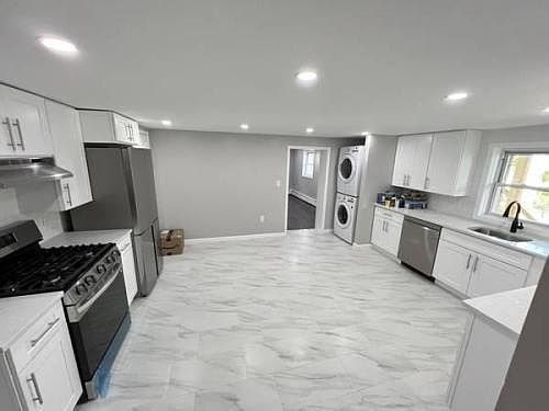 1st image of 280 Mary Lou Ave #1