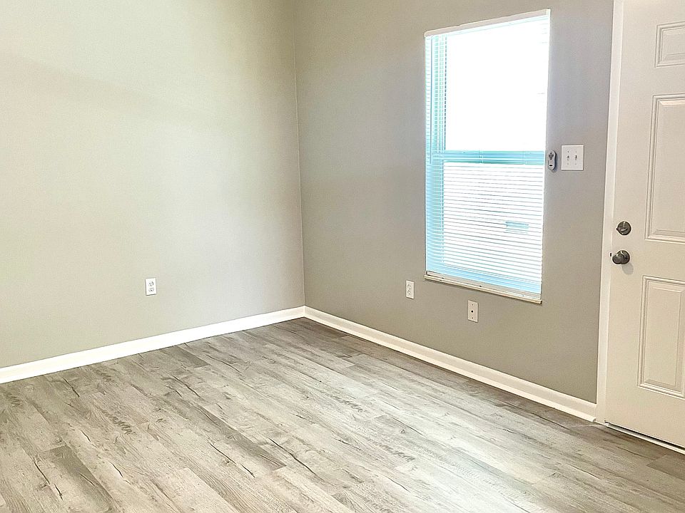 Living Area_09132023