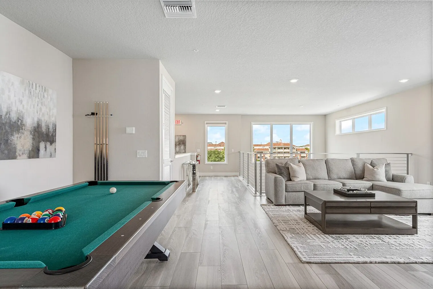 5 bed, 4.0 bath, $6,508 — Photo 2