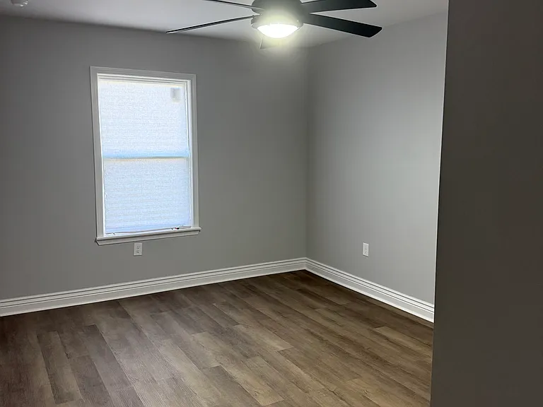718 Majestic Pl #718 — Photo 9