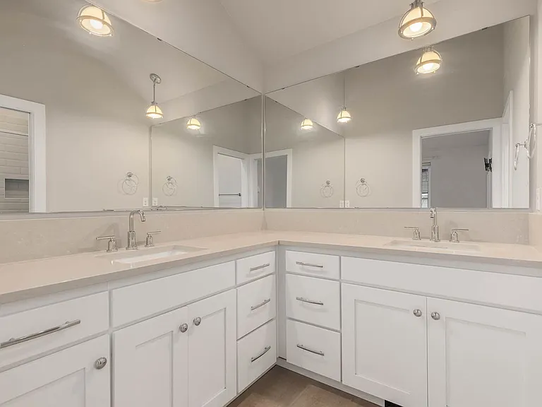 22729 SE 14th Ct #13 — Photo 14