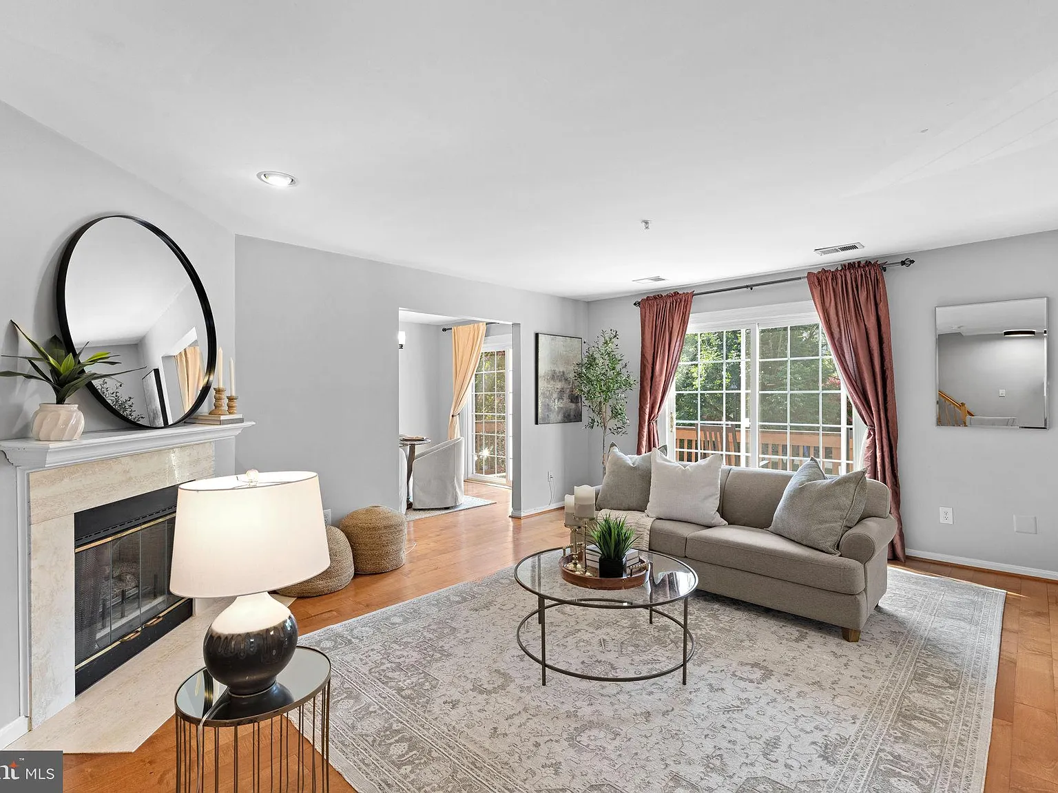 Carriage Park Condo — Photo 4