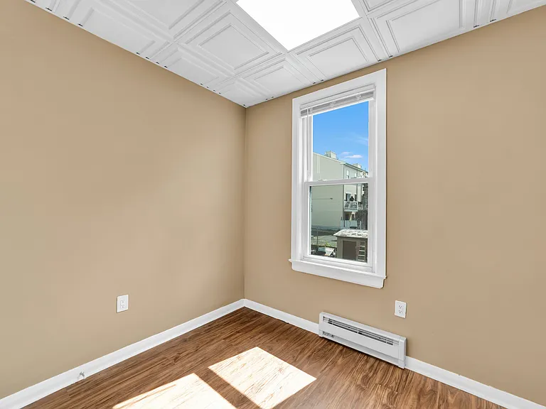 127 Parker Ave #4 — Photo 2