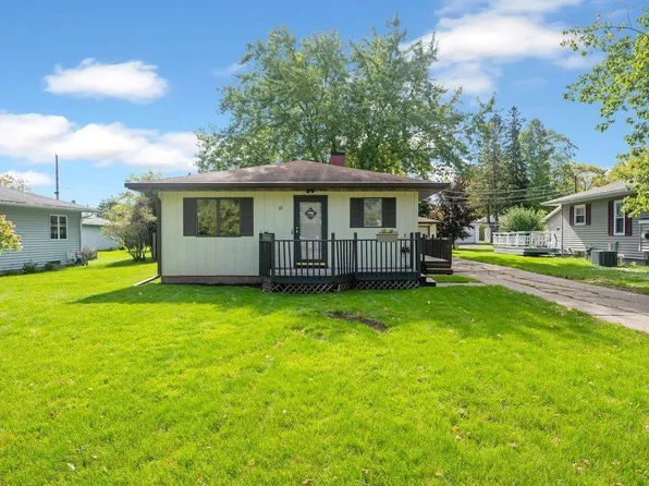 38 Maple Ave, Superior, WI 54880