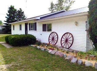 8274 Miller Rd, Alanson, MI 49706