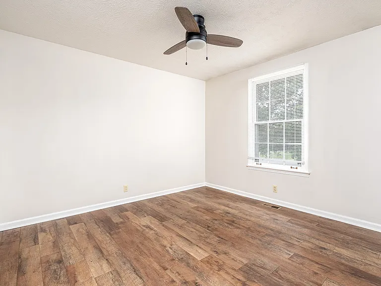 164 Hillside Dr — Photo 11