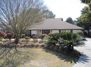 805 Dolphin Dr, Panama City Beach, FL 32408