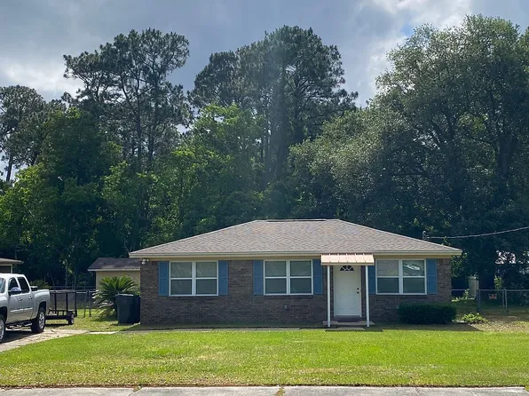 3087 Fayal Dr, Pensacola, FL 32526