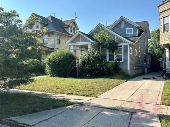 10107 South Blvd, Cleveland, OH 44108