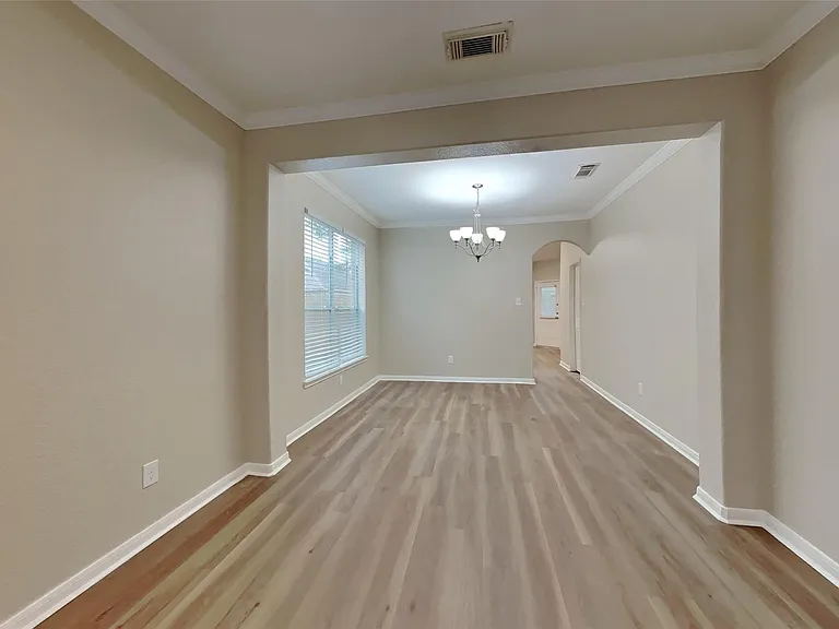 26871 Castlecliff Ln — Photo 2