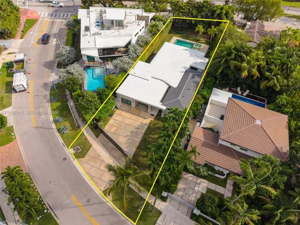 3141 N Bay Rd, Miami Beach, FL 33140