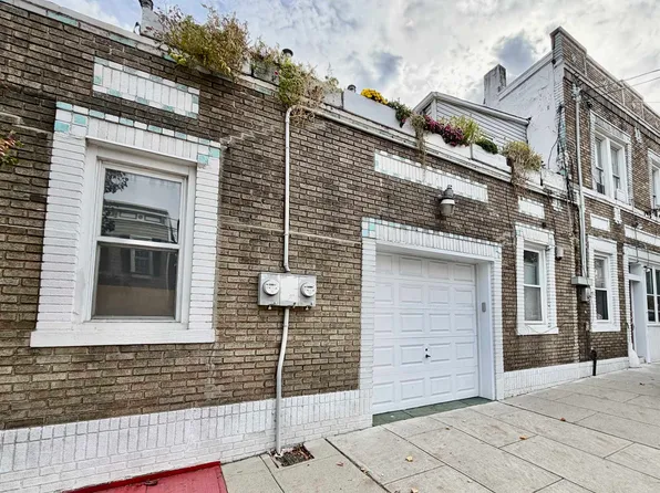 2108 West Street image 2 of 13