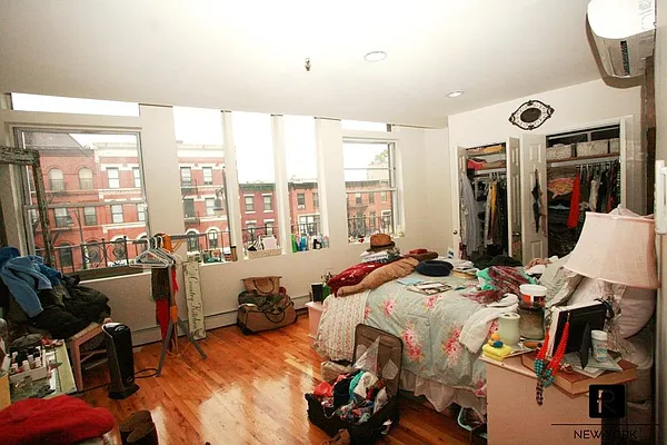 Rented by R New York | media 34