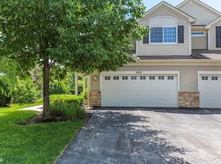 209 Durango Dr, Gilberts, IL 60136