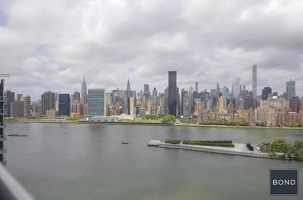 Rented by Bond New York | media 11