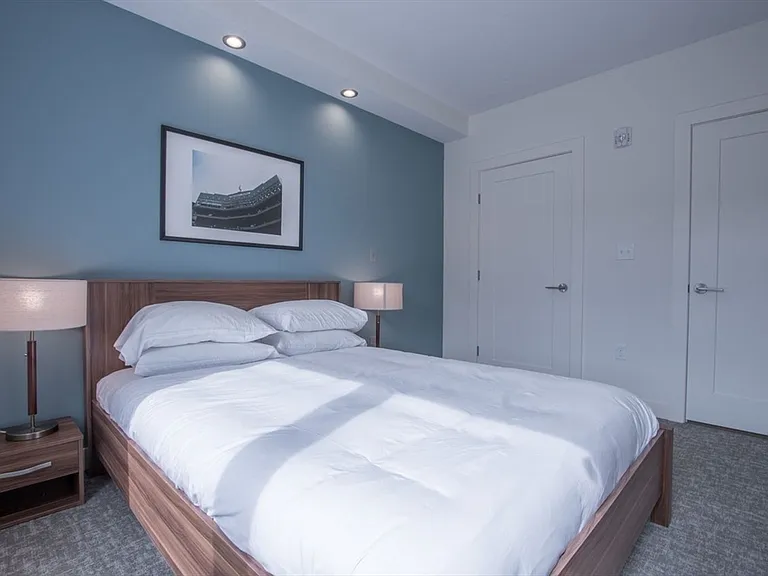900 Beacon St #403 — Photo 9