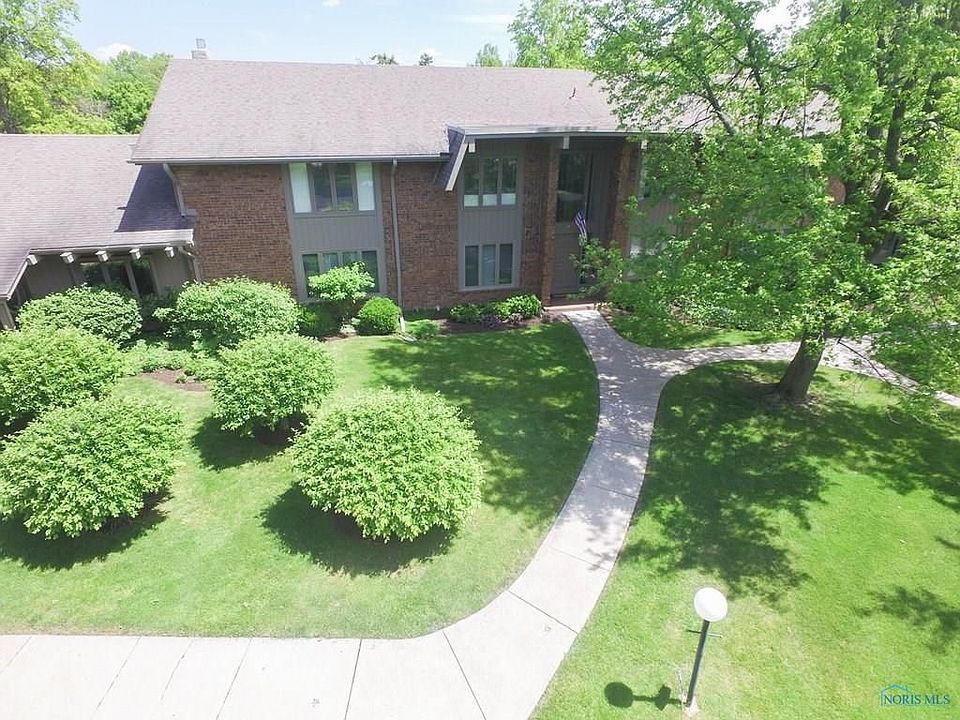 1st image of 29610 Gleneagles Rd #42C