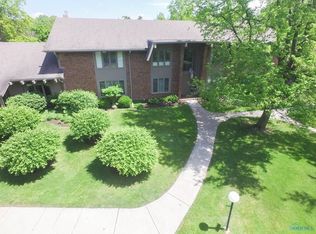 29610 Gleneagles Rd #42C, Perrysburg, OH 43551