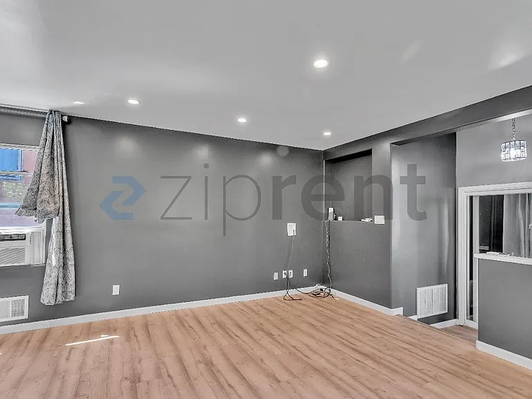 9834 Lawlor St — Photo 18