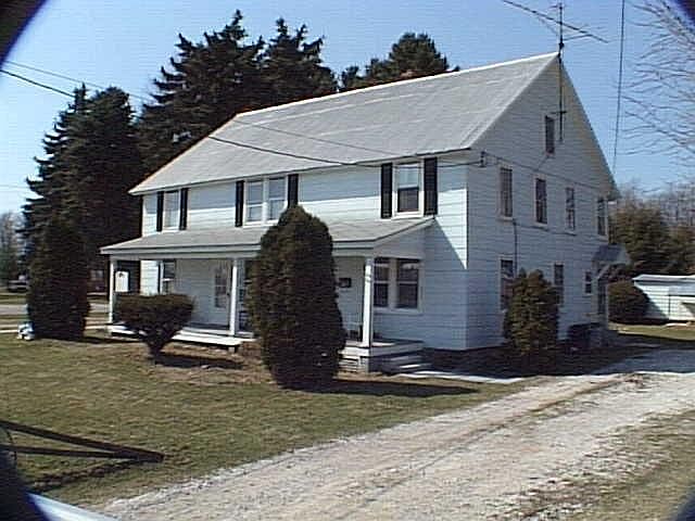 1st image of 311 W Railroad Ave