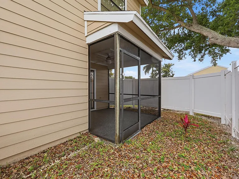301 Lakewood Dr #8A — Photo 19