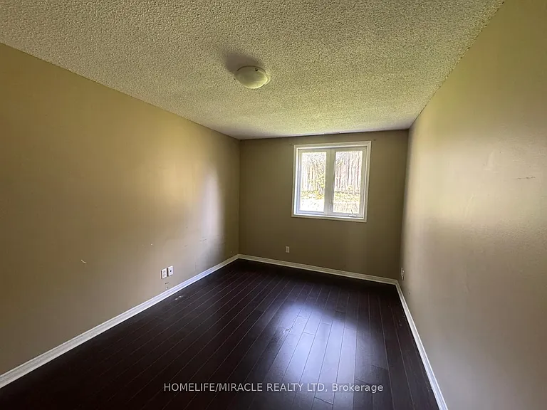 565 Kennedy Rd #7 — Photo 9