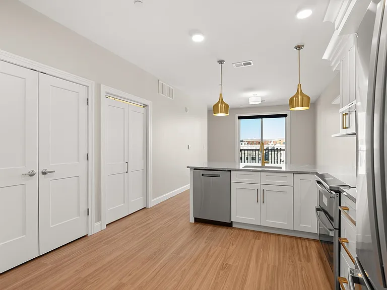 99 Foundry Pl #412 — Photo 3