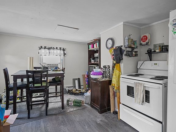 3rd image of 42 Taunton Ave