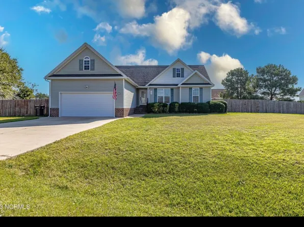 102 Kestrel Ct, Goldsboro, NC 27530