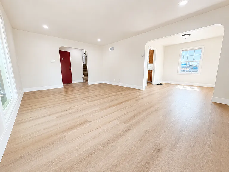663 Pierce St — Photo 5