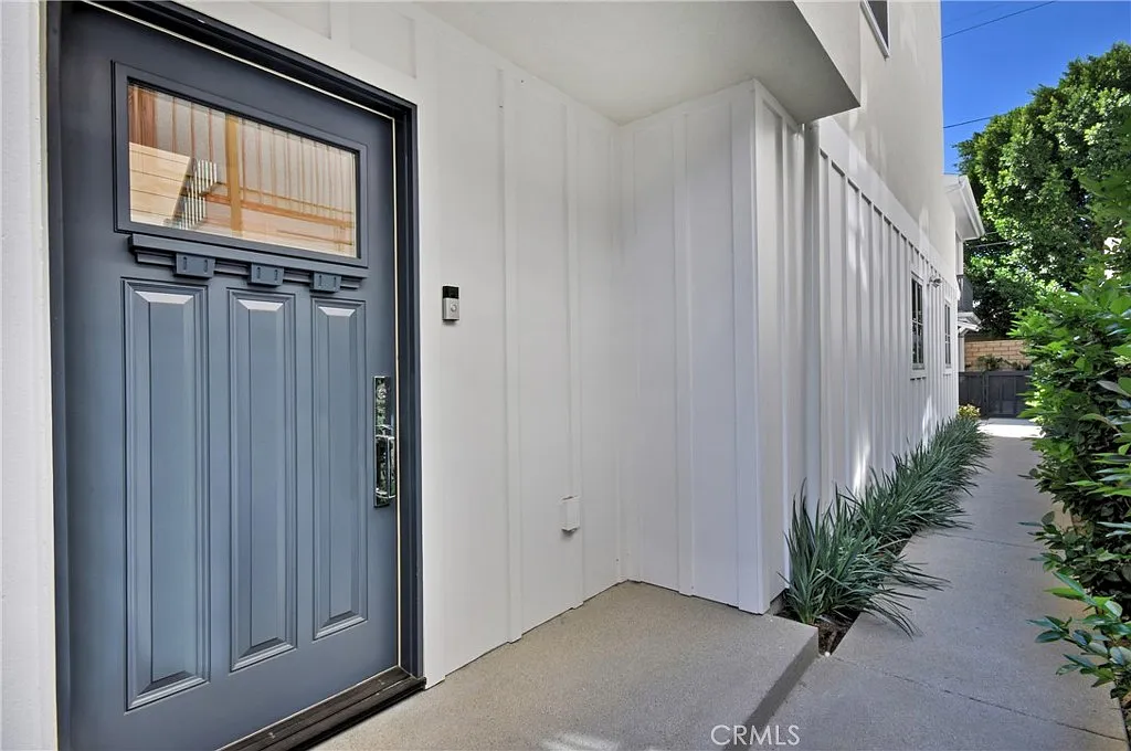 4 bed, 3.5 bath, 2843 sqft, $6,380 — Photo 3