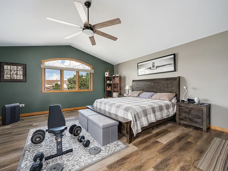 19322 Lisadell Dr — Photo 7