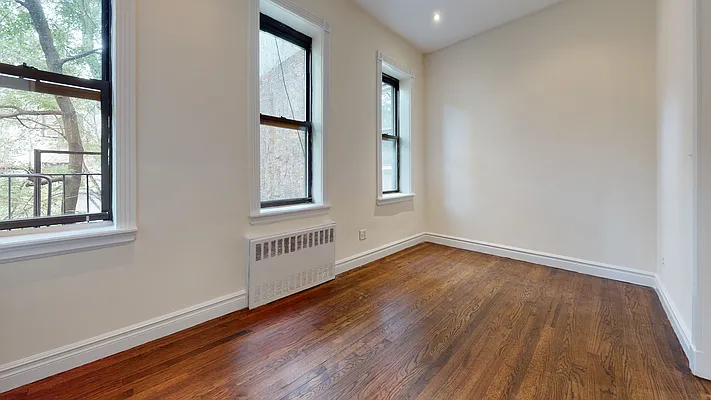 Rented by Bond New York | media 15