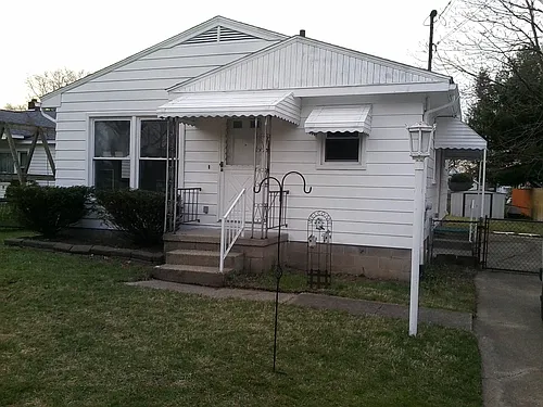 407 Allenford St Photo 1