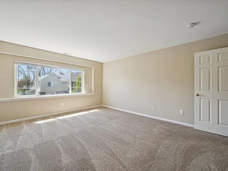 3317 Reeves Dr — Photo 15