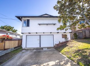 1420 Crespi Dr, Pacifica, CA 94044
