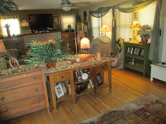 Lots of light / new windows!