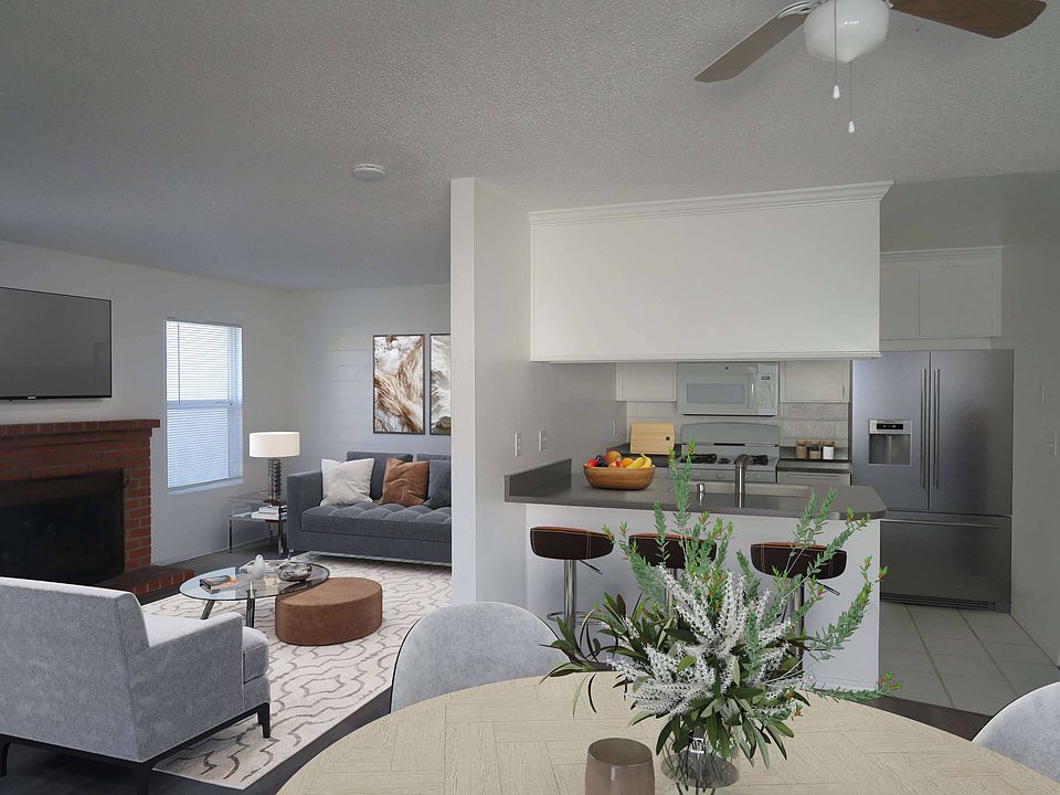 Dining Area/Kitchen