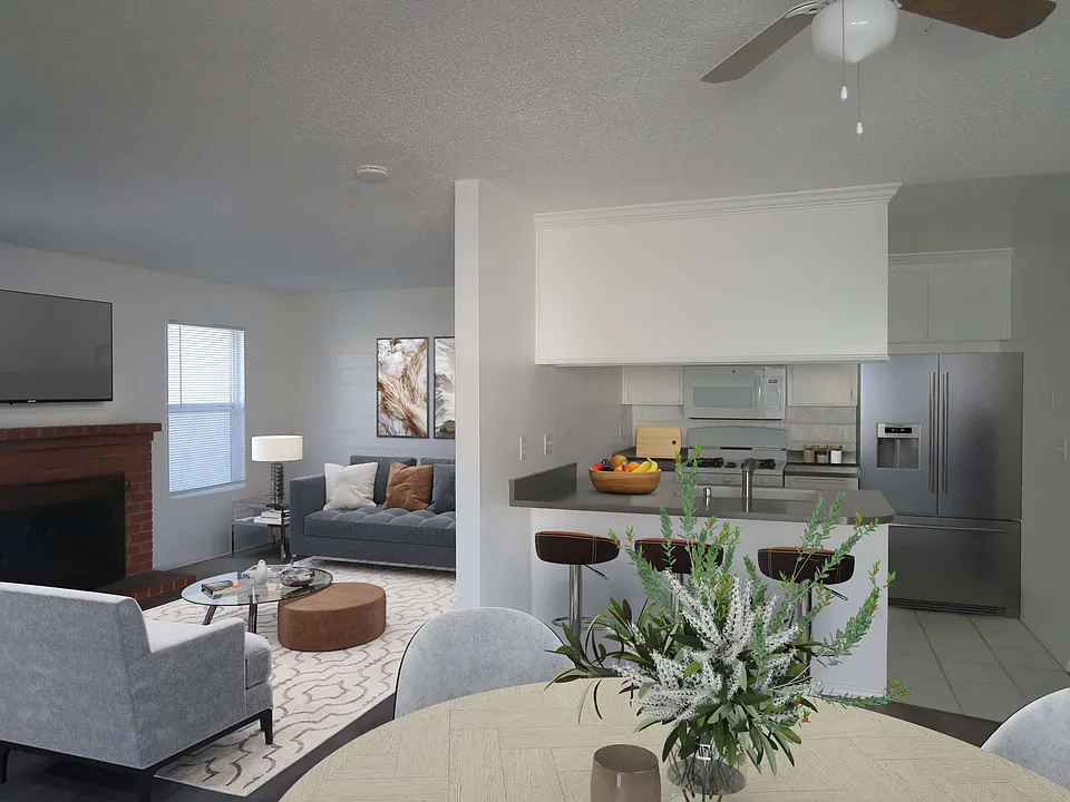 Dining Area/Kitchen