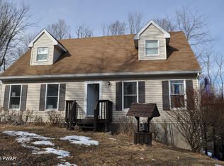 13 Millers Farm Ln, Honesdale, PA 18431