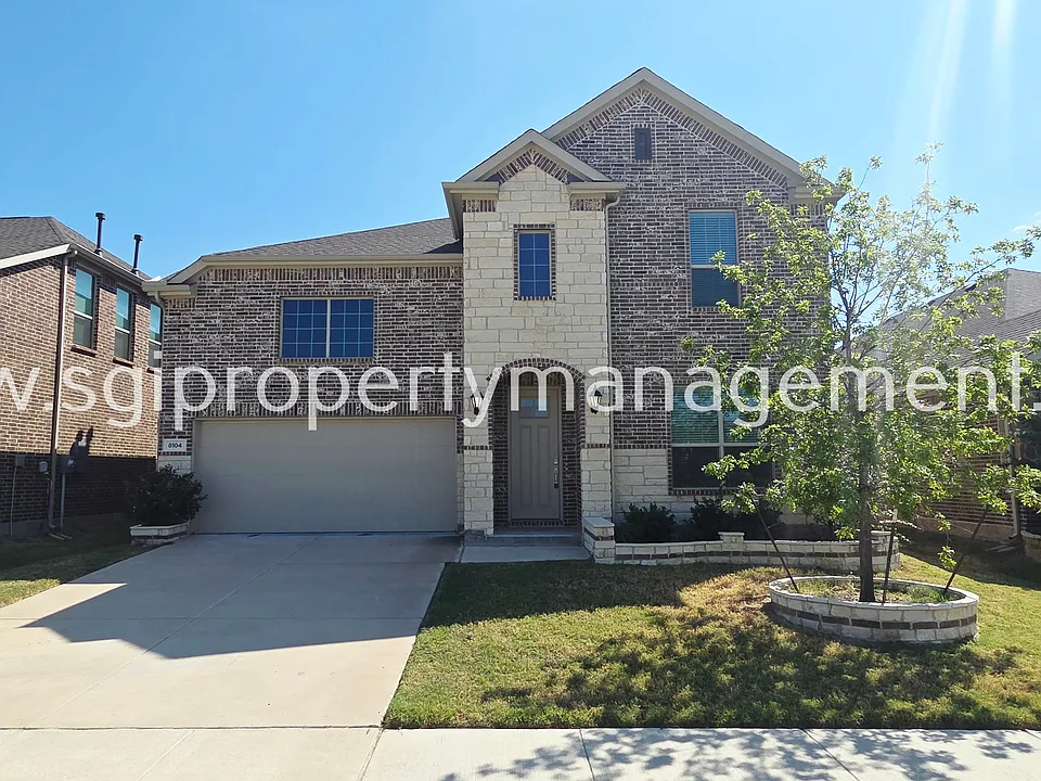 8104 Blue Heron Ln
