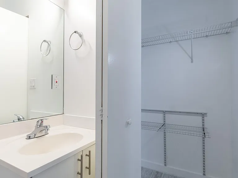 5918 Pierce St — Photo 30