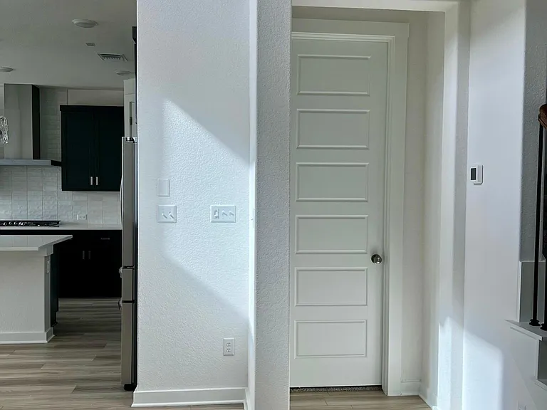 2128 Stampede Dr — Photo 12