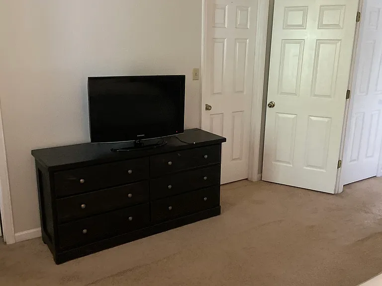 7718 Wilmington Dr — Photo 3